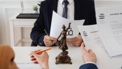 divorce mediation attorney