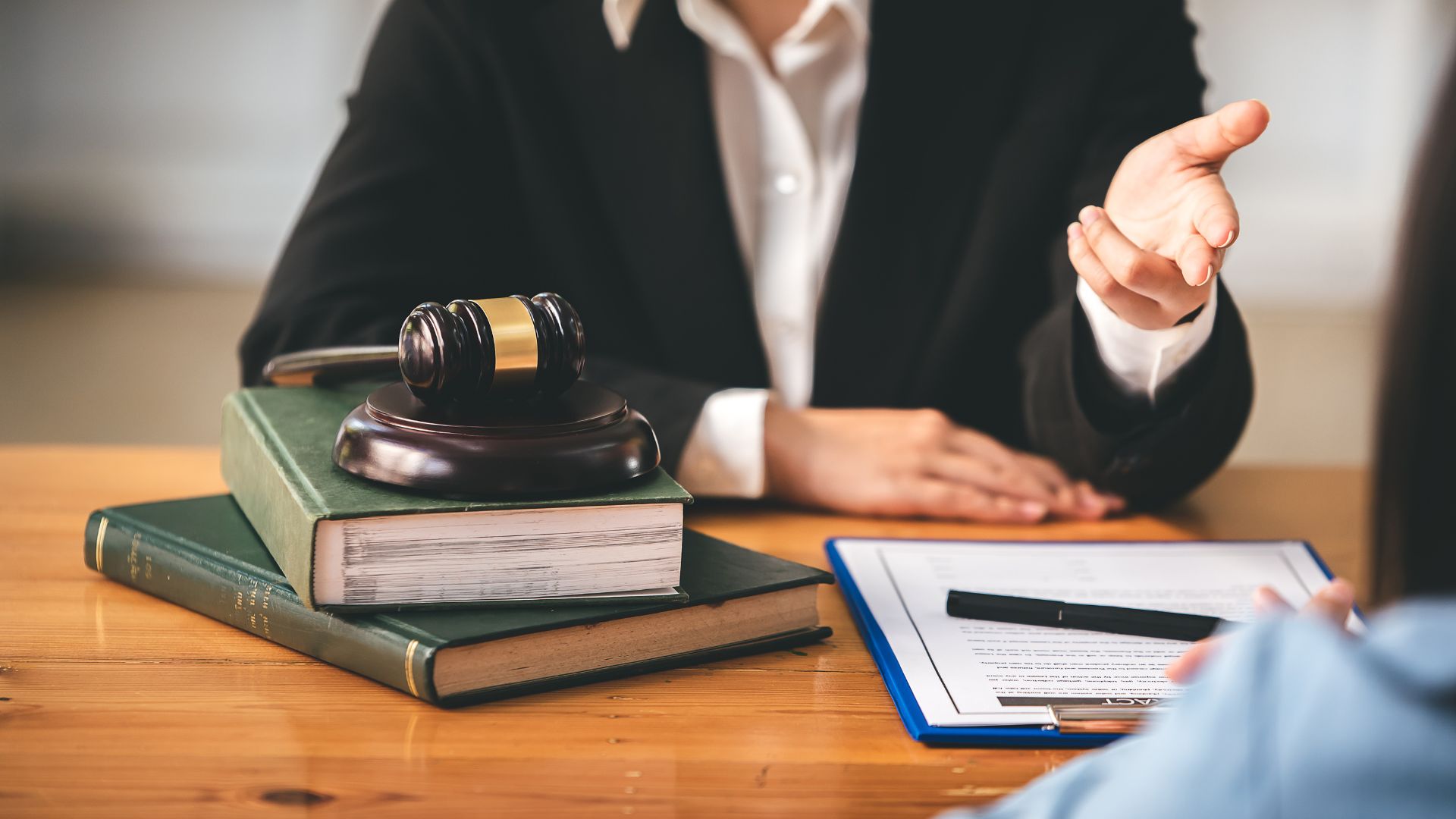 Getting legal advice during an Ontario divorce - Kelly Jordan Family Law.